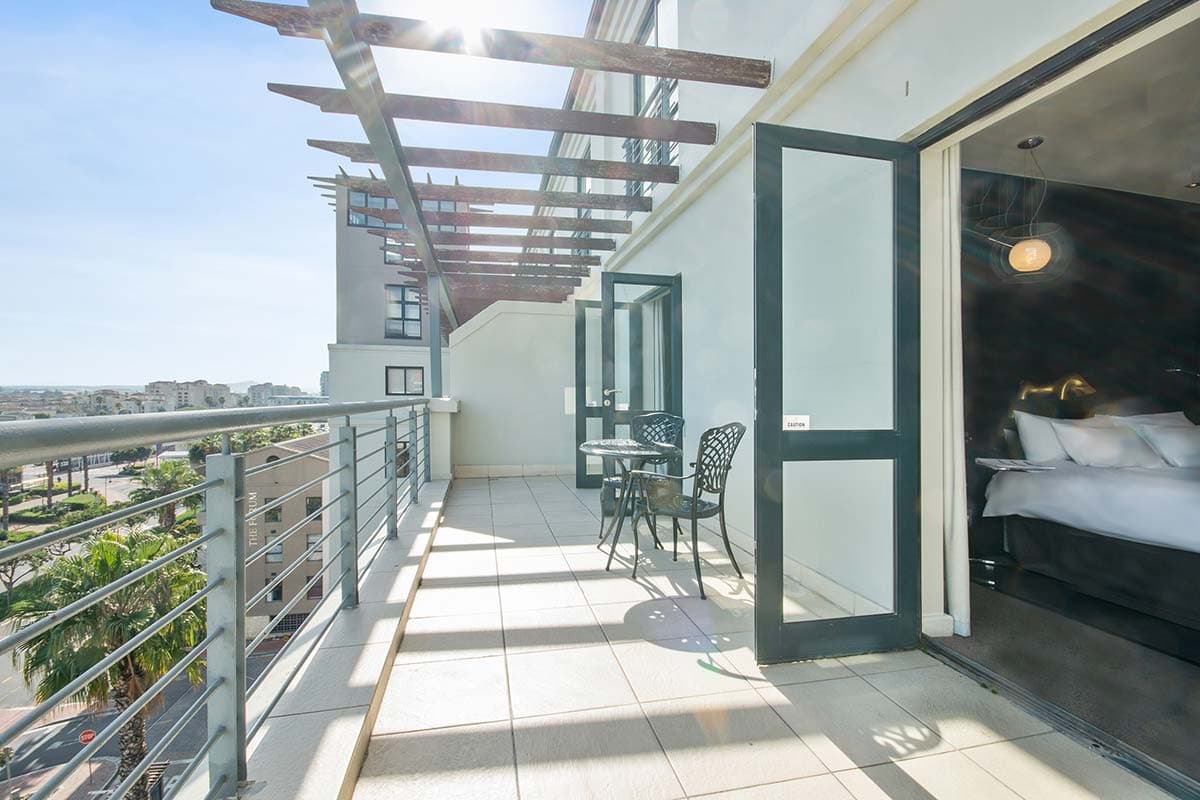 Executive Suite with Balcony