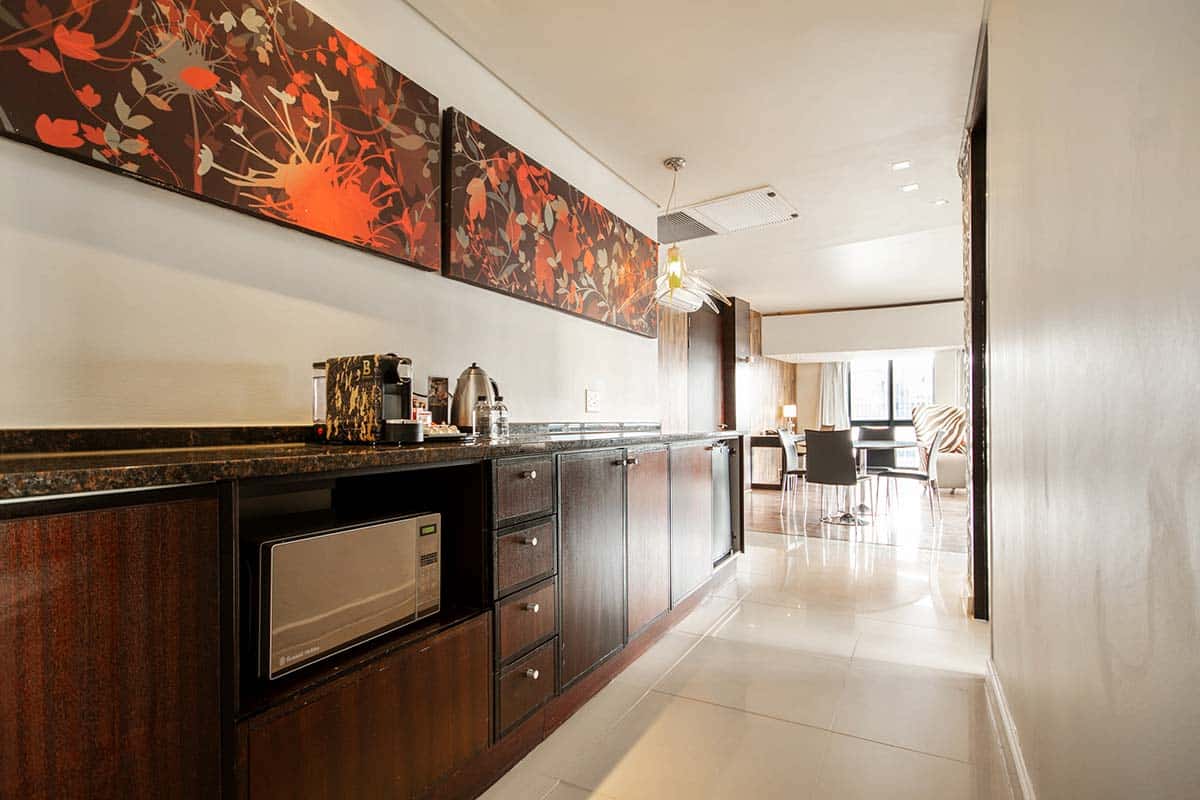 Presidential Penthouse kitchenette