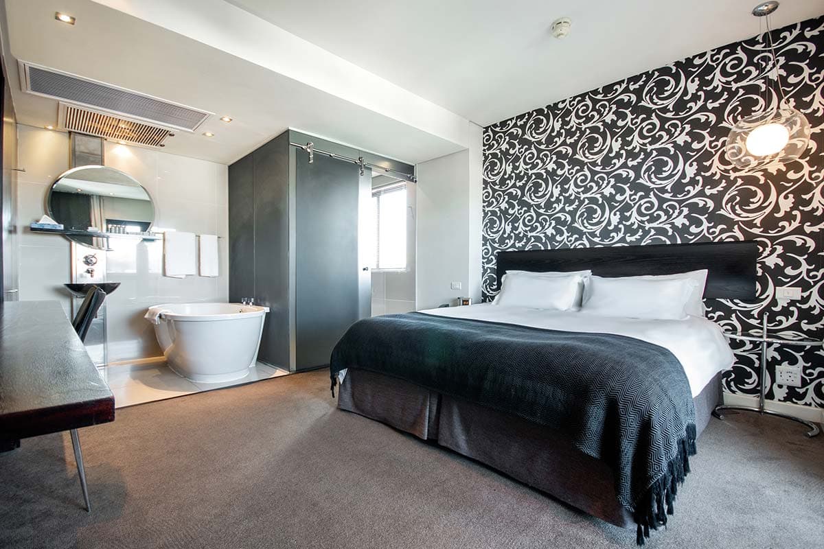 King-Size Bedroom