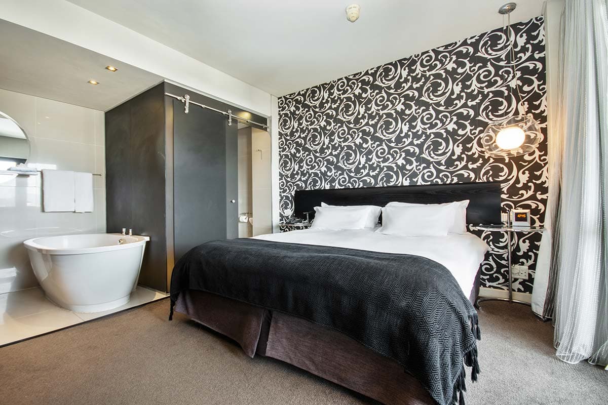 King-Size Bedroom
